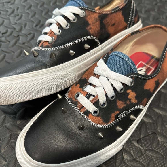 Vans Tartan Daze Black Acid Wash Studded Leather Old School Punk Sneakers - Picture 10 of 11